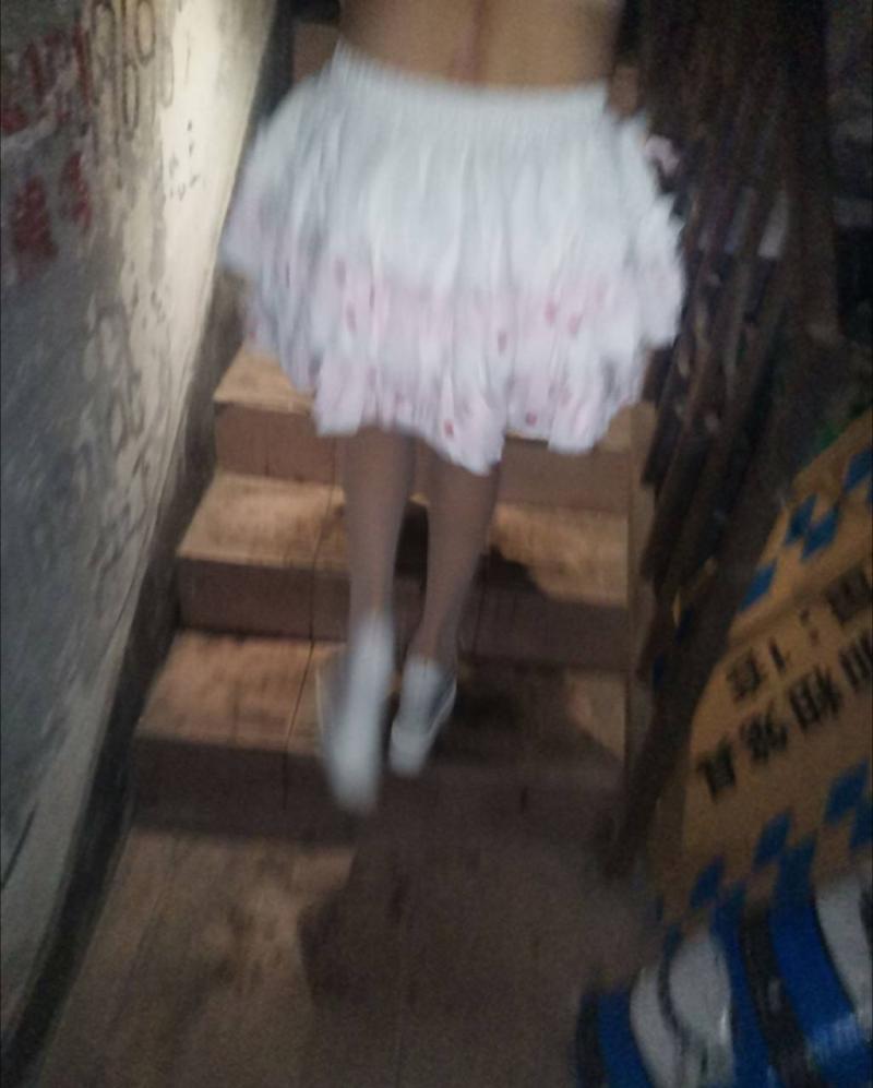 洞井商贸城16区悠歌小酒馆后面